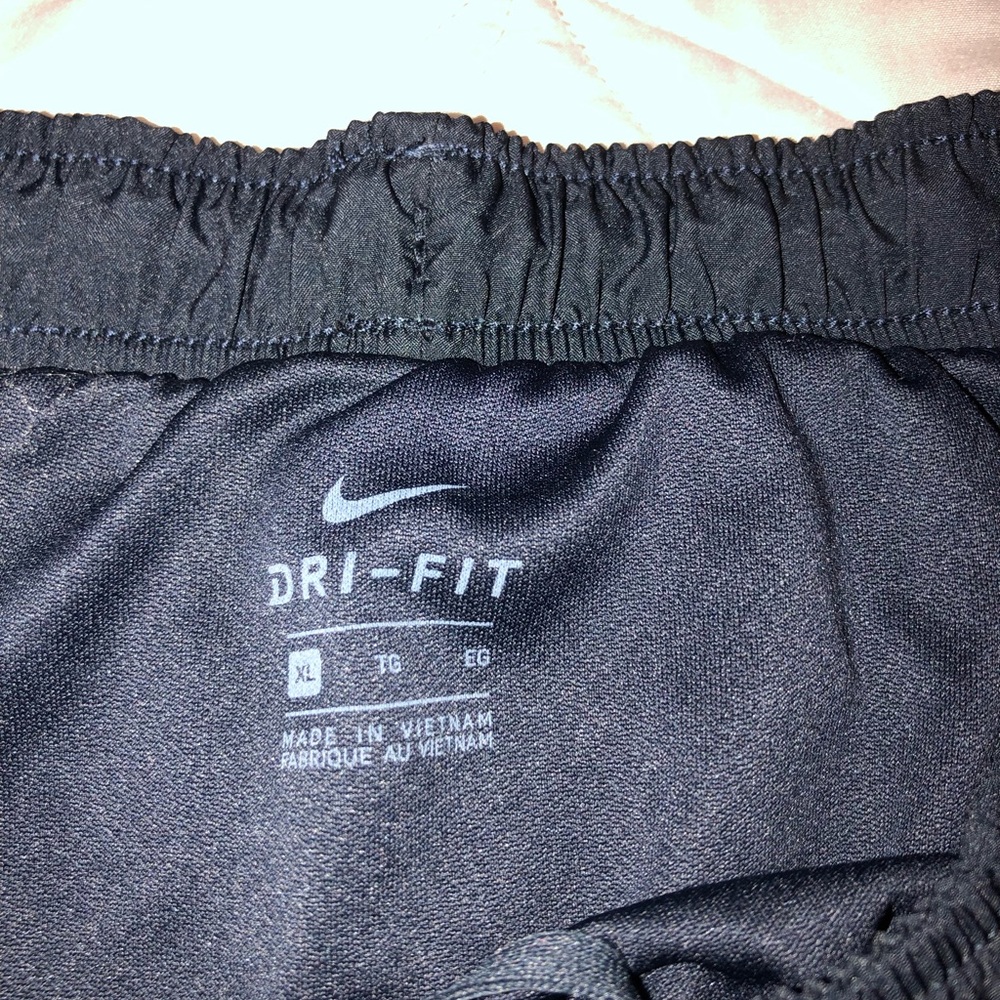Nike Shorts - Picture 4 of 4